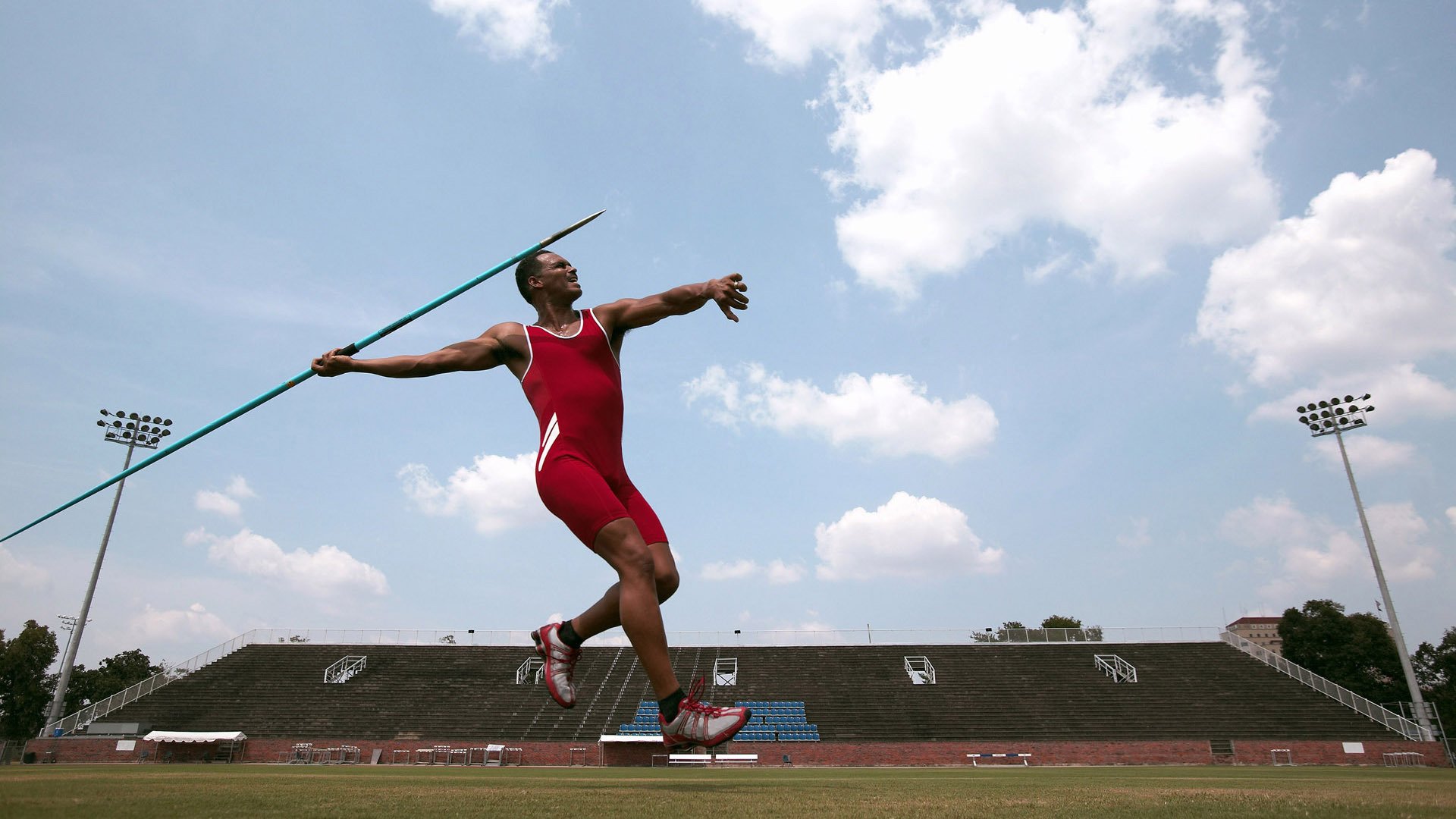 从街头少年到国家英雄的蜕变